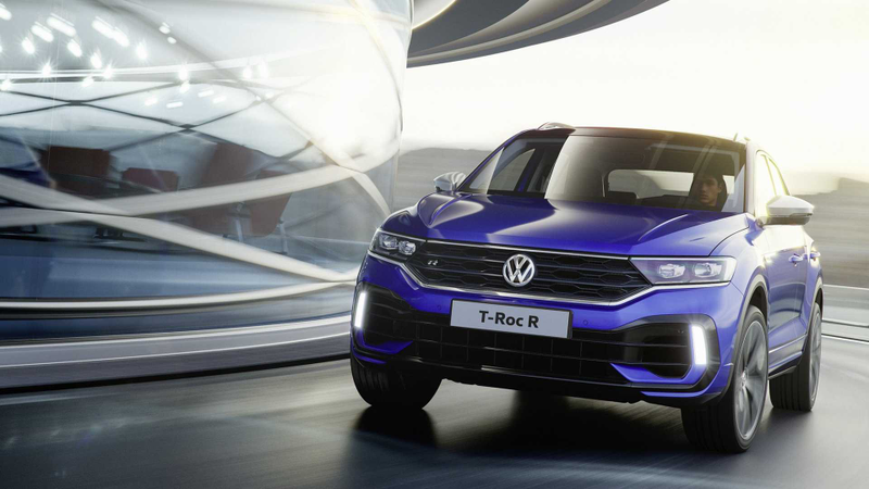 Illustration for article titled The 2019 Volkswagen T-Roc R Is the Big Golf R With 296 HP for the Whole Family
